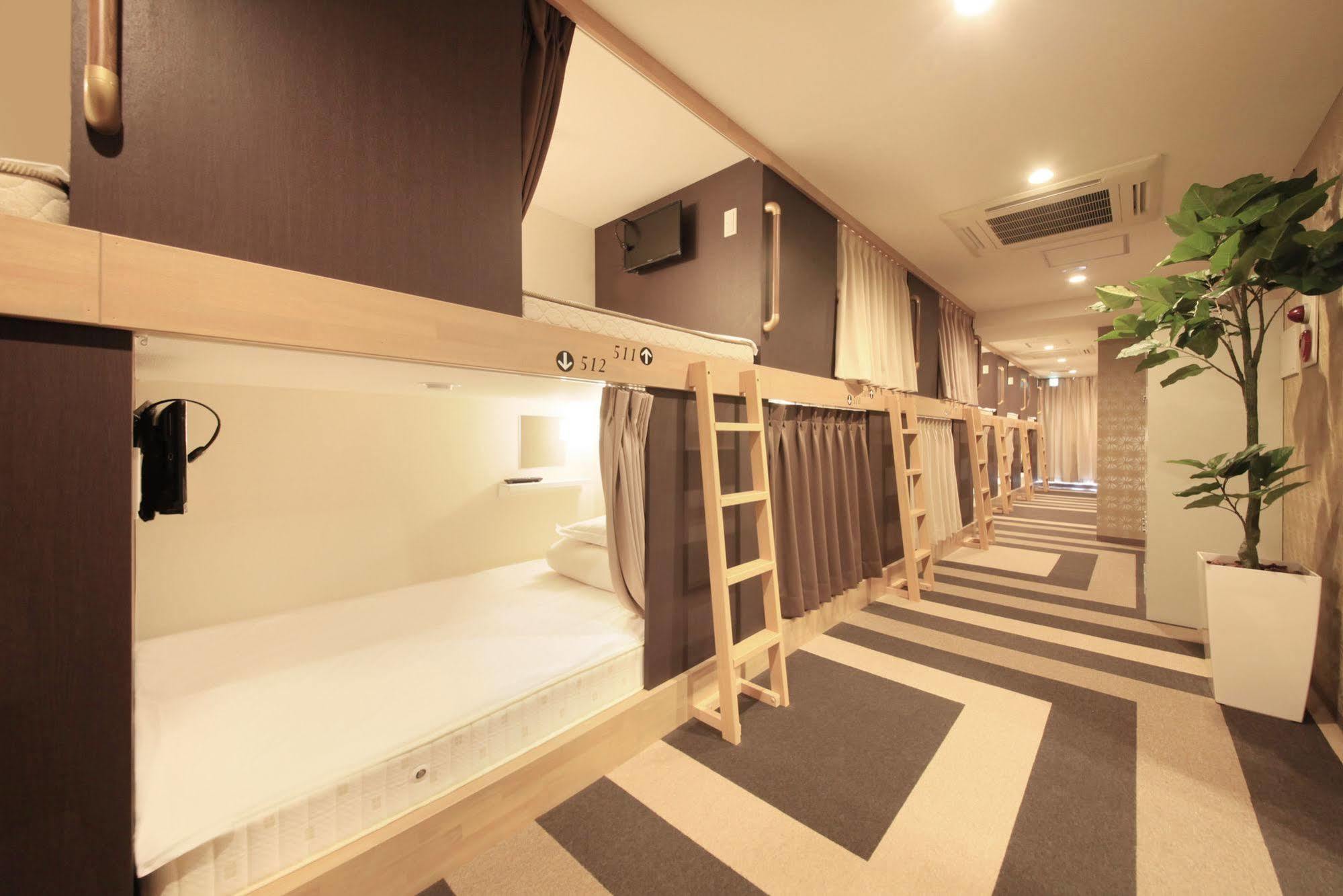 Centurion Ladies Hostel Ueno Park Tokió Kültér fotó