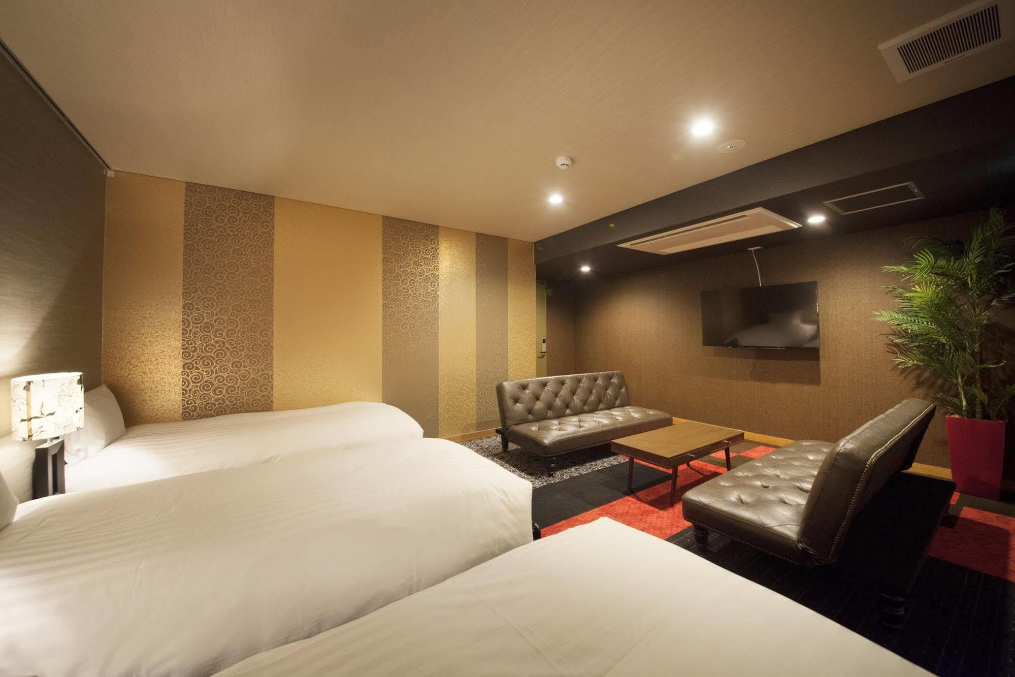 Centurion Ladies Hostel Ueno Park Tokió Kültér fotó