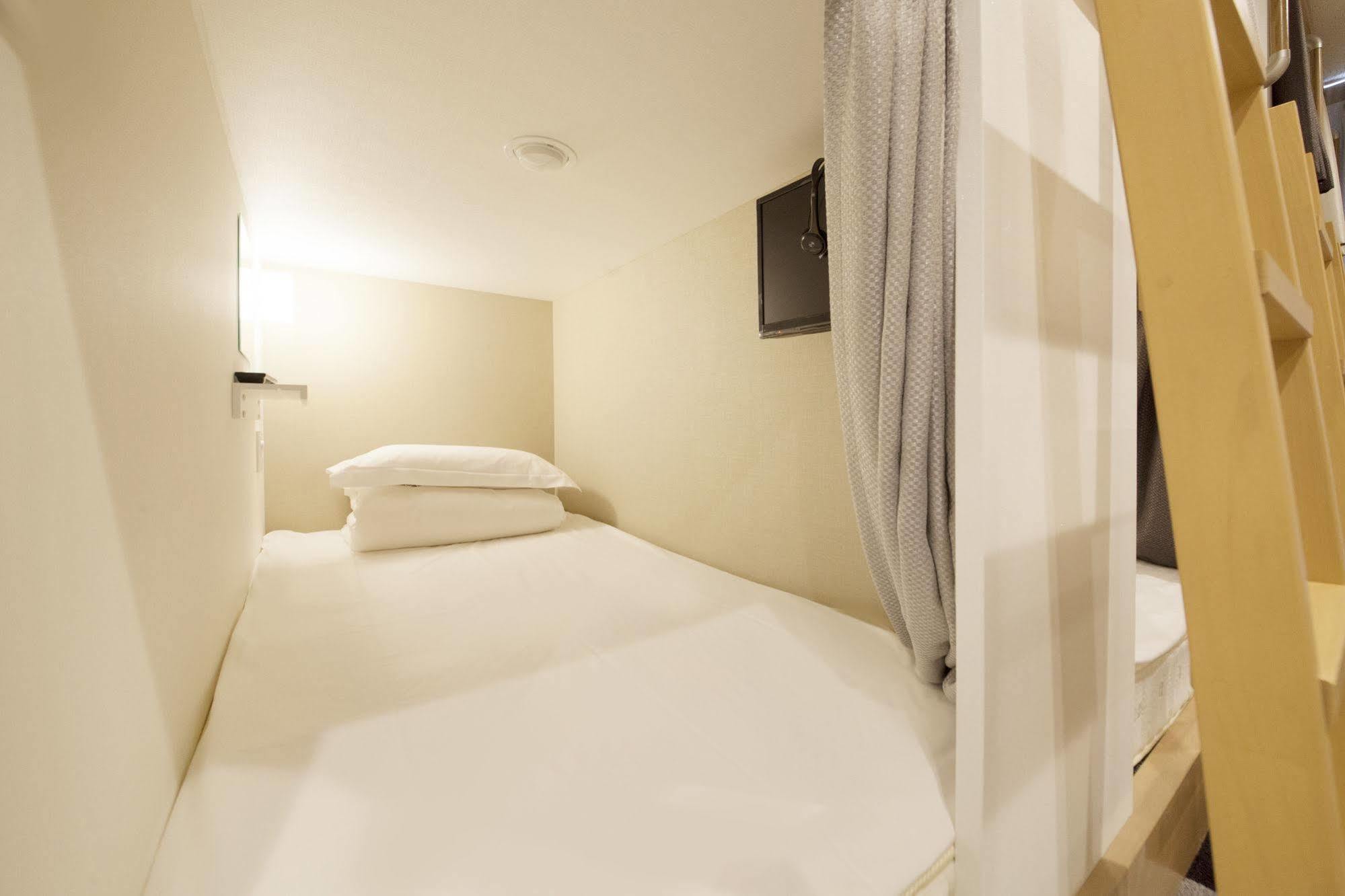 Centurion Ladies Hostel Ueno Park Tokió Kültér fotó