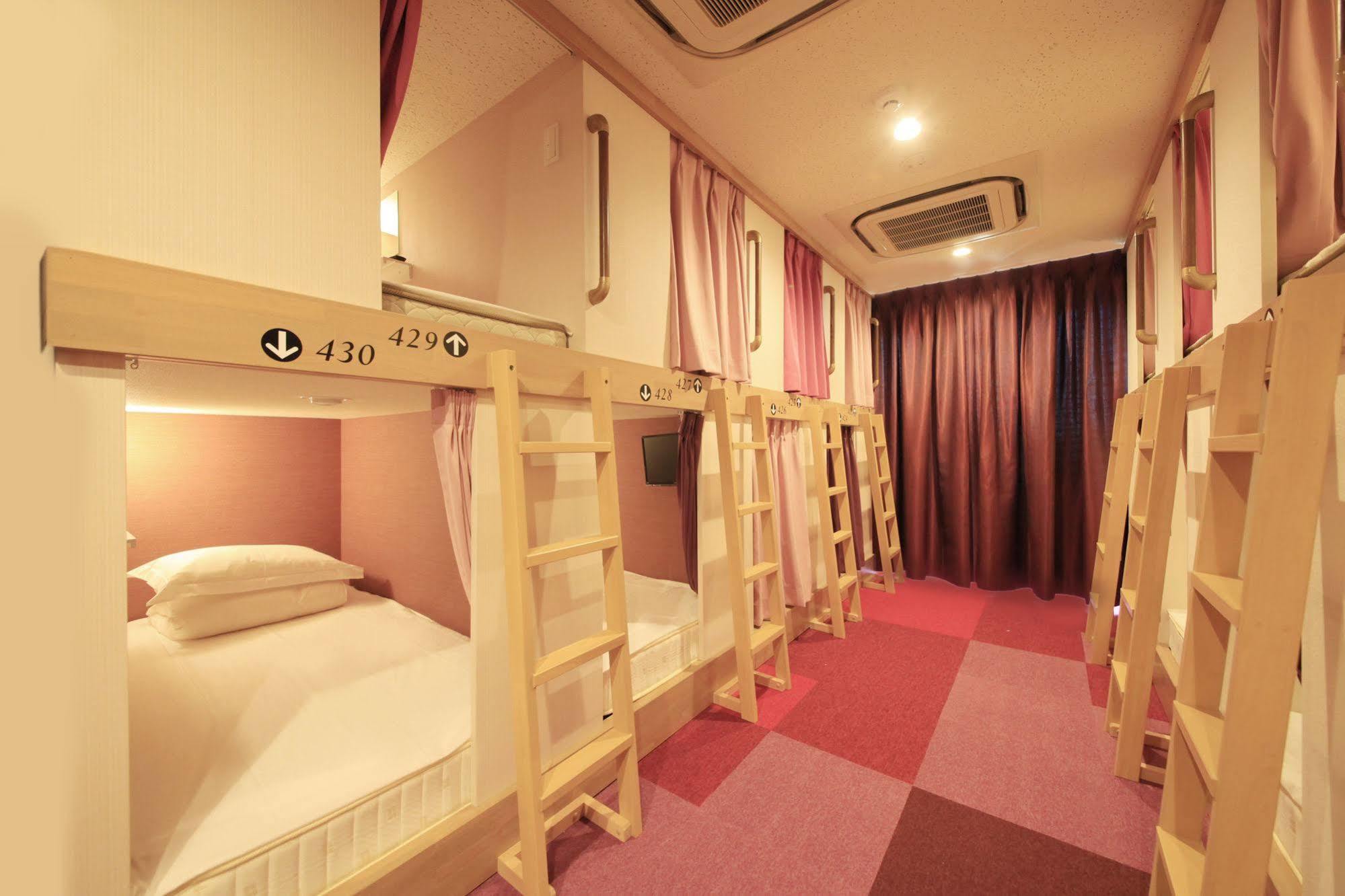 Centurion Ladies Hostel Ueno Park Tokió Kültér fotó